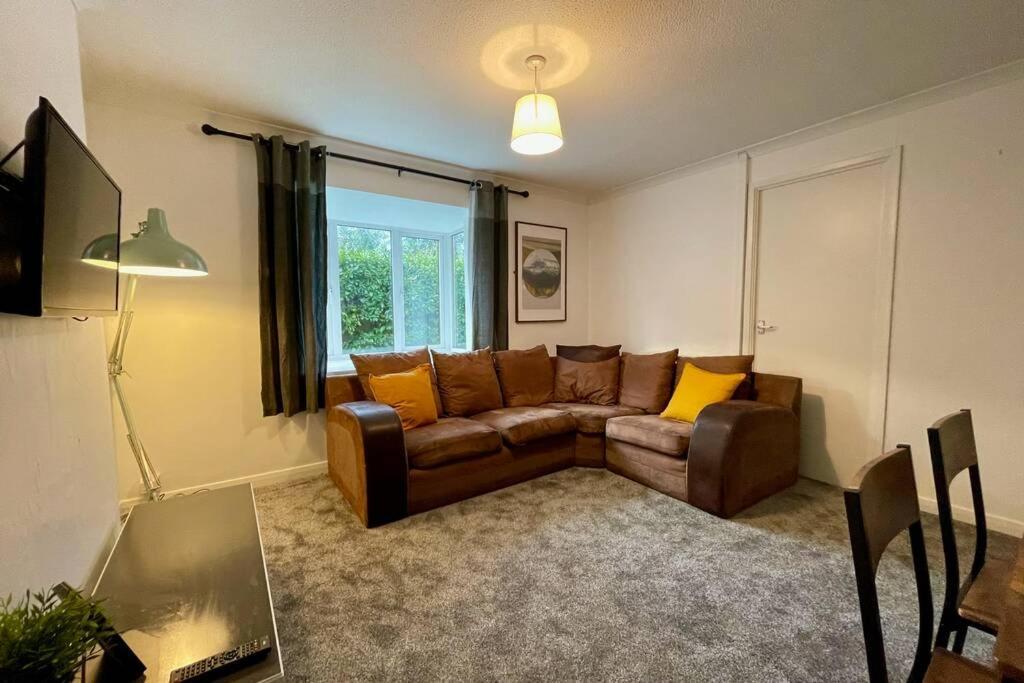 House Near Llandaff For Up To 6 With Parking Villa Cardiff Bagian luar foto